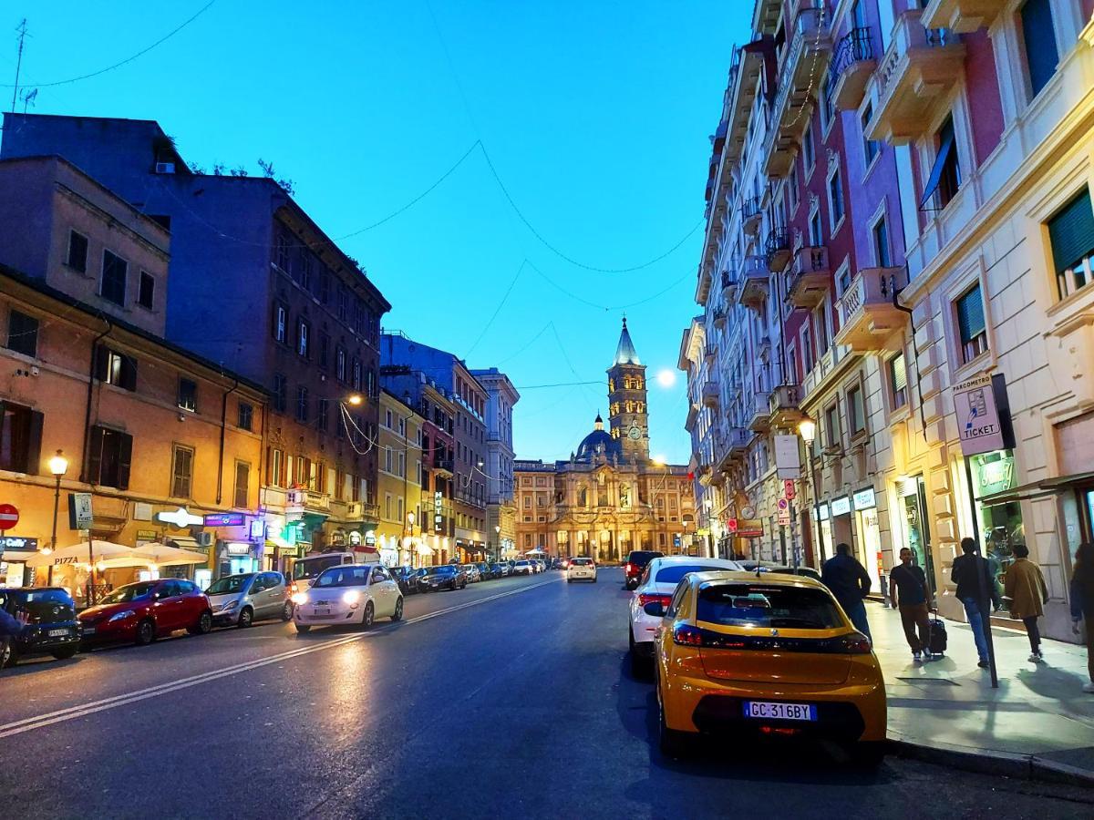 Free Breakfast - Big Apartment In The Heart Of Roma Dış mekan fotoğraf